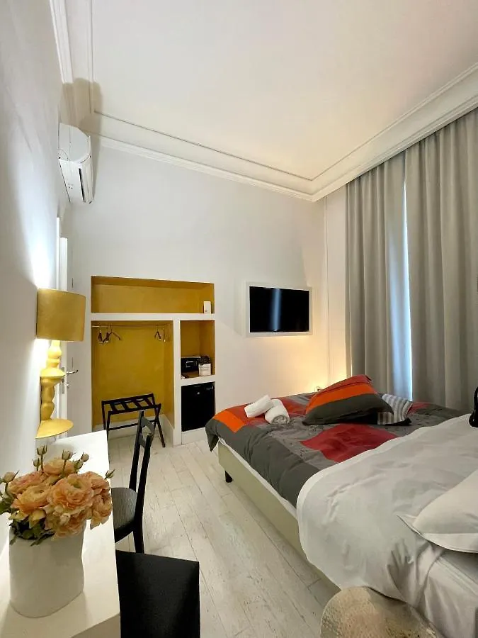 Xenia Luxury Rooms Reggio Calabria 4*,