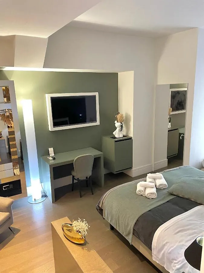 Xenia Luxury Rooms Reggio Calabria Hotel